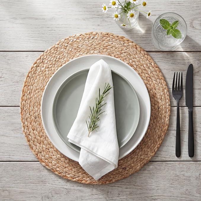 Eco Crave Natural Jute Placemats Set of 2, Round Woven Table Mats, 13 Inch Rattan Charger Plates for Dinner, Boho Farmhouse Braided Place Mats