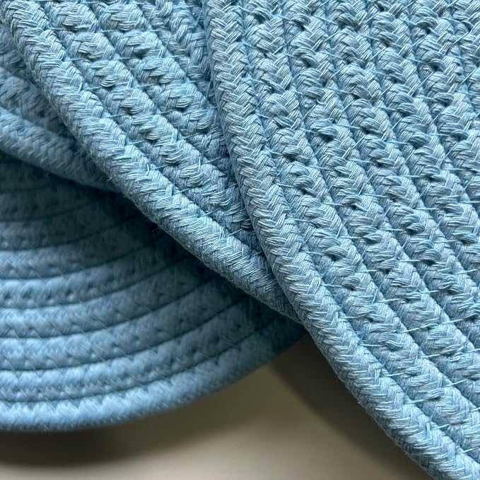 WAZAIGUR Round Placemats Washable Thick Cotton Absorbent 13 inch Round Table Mats for Kitchen Dining Table Set of 4 Round Woven Fabric Indoor/Outdoor Place Mats (Light Blue, 4)