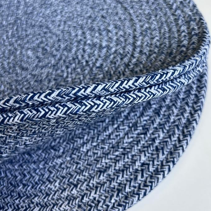 WAZAIGUR Round Placemats Washable Thick Cotton Absorbent 13 inch Round Table Mats for Kitchen Dining Table Set of 4 Round Woven Fabric Indoor/Outdoor Place Mats (Blue and White, 4)