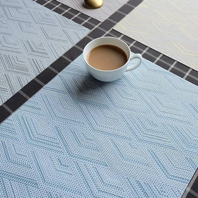 Placemats, Placemats for Dining Table Set of 4, Kitchen Table Mats Heat-Resistant Non-Slip Washable PVC Woven Vinyl Place Mats for Dining Room Table Decoration (Set of 4, 3D Blue)