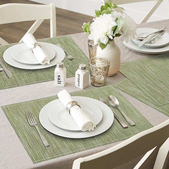 Niviy Green Placemats Set of 2, 12x18 Inch Washable Easy to Clean Heat-Resistant Anti-Skid Sage Green Placemats for Holiday Party Kitchen Dining Room Decoration