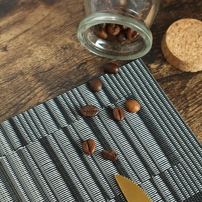 HeloHo Black Placemats Set of 4 Heat-Resistant Washable Place Mats Non-Slip Vinyl Woven Table Mats Wipeable Placemat for Kitchen Dining Table Decoration Indoor Outdoor
