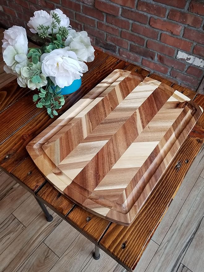 Acacia Rect. Herringbone design Chopping board, side grooves, deep well, 18X12X1”