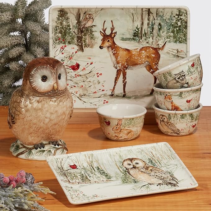 Winter’s Walk Set of 4 Ceramic Mugs – Enjoy hot cocoa, tea, or coffee in these delightful 16oz mugs adorned with foxes, owls, and raccoons, adding a touch of winter wonder to your mornings