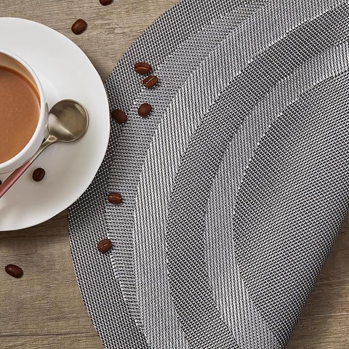 PIGCHCY Round Placemat Set of 6 Heat Resistant Vinyl Washable Kitchen 15 inch Placemats for Home Indoor Outdoor Party (Deep Silver)