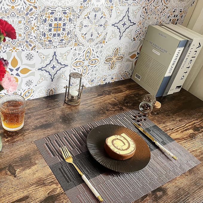 HeloHo Brown Black Placemats Set of 6 Washable Placemats Vinyl Woven Table Mats Wipeable Placemat for Kitchen Dining Table Decoration Indoor Outdoor