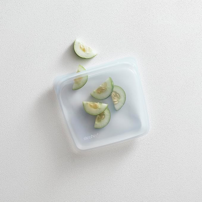 Stasher Silicone Reusable Storage Bag, Sandwich Bags, Reusable Freezer Bag, Microwave, Dishwasher, Oven Safe, Sous Vide, Premium Lunch Container, Eco Friendly, Food Storage Bags, 28 oz, Clear